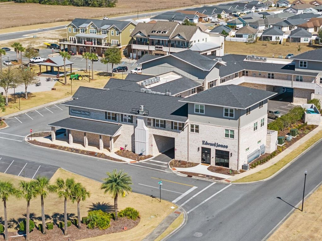 Image 51 of property listing at 24784 SW 21ST LANE, Newberry, FL 32669