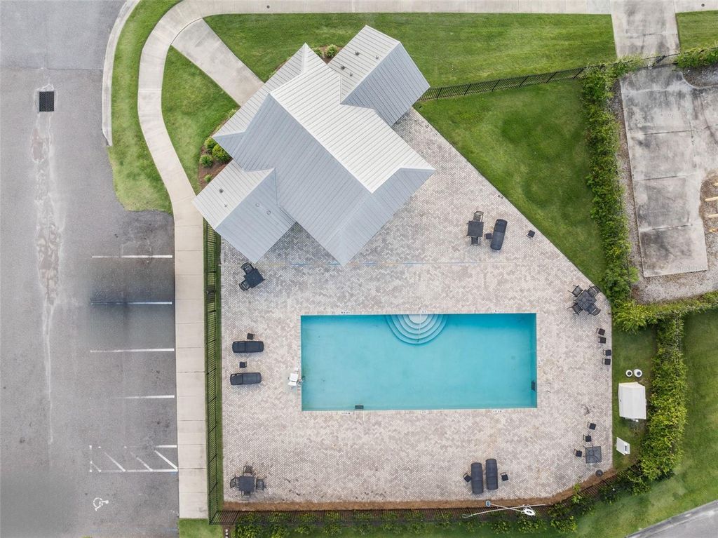 Image 53 of property listing at 24784 SW 21ST LANE, Newberry, FL 32669