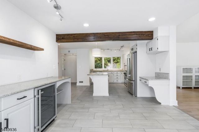 101 Rippling Brook Way, Bernardsville Boro, NJ 07924