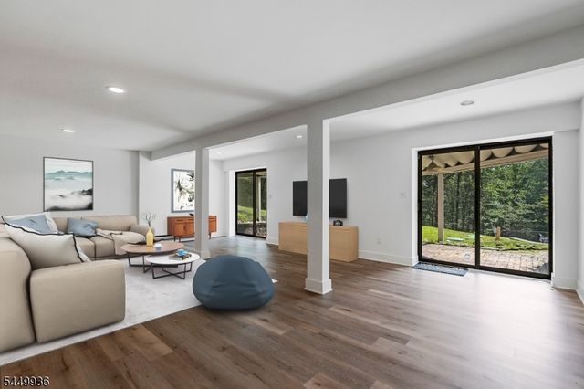 101 Rippling Brook Way, Bernardsville Boro, NJ 07924