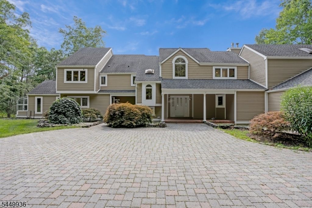 101 Rippling Brook Way, Bernardsville Boro, NJ 07924 — photo 2