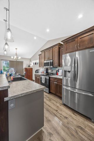 1710 Bobcat Dr NW, Cedar Rapids, IA 52405