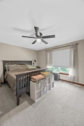1710 Bobcat Dr NW, Cedar Rapids, IA 52405