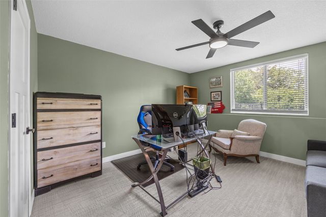 1710 Bobcat Dr NW, Cedar Rapids, IA 52405