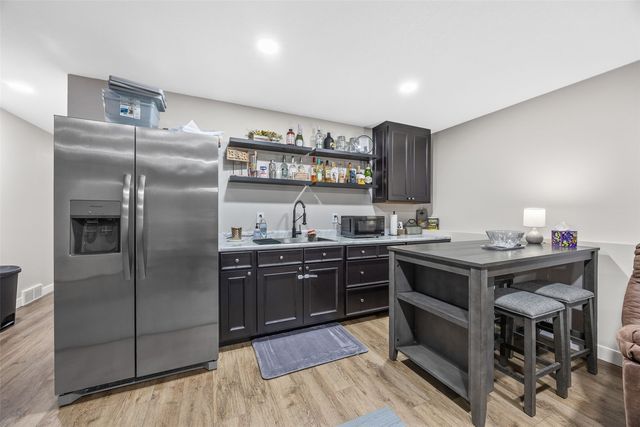 1710 Bobcat Dr NW, Cedar Rapids, IA 52405