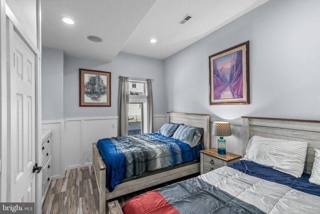 420 W 17TH AVE, North Wildwood, NJ 08260