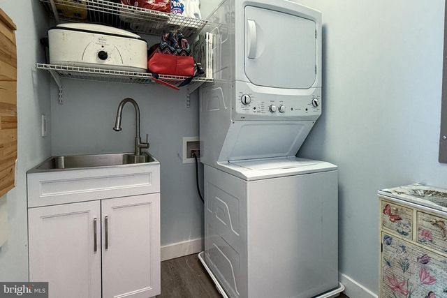 420 W 17TH AVE, North Wildwood, NJ 08260