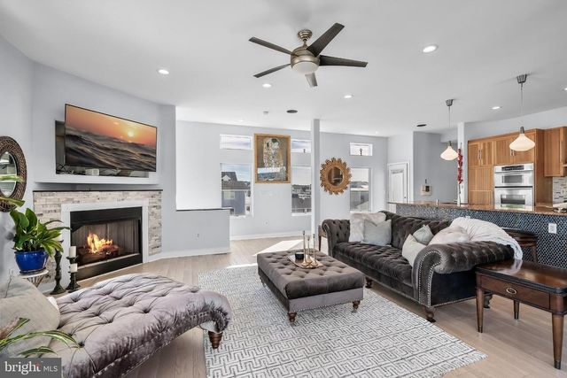 420 W 17TH AVE, North Wildwood, NJ 08260