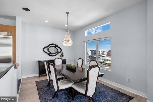 420 W 17TH AVE, North Wildwood, NJ 08260