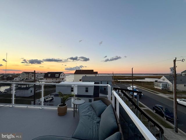 420 W 17TH AVE, North Wildwood, NJ 08260