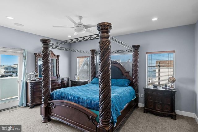 420 W 17TH AVE, North Wildwood, NJ 08260