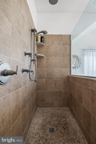 420 W 17TH AVE, North Wildwood, NJ 08260