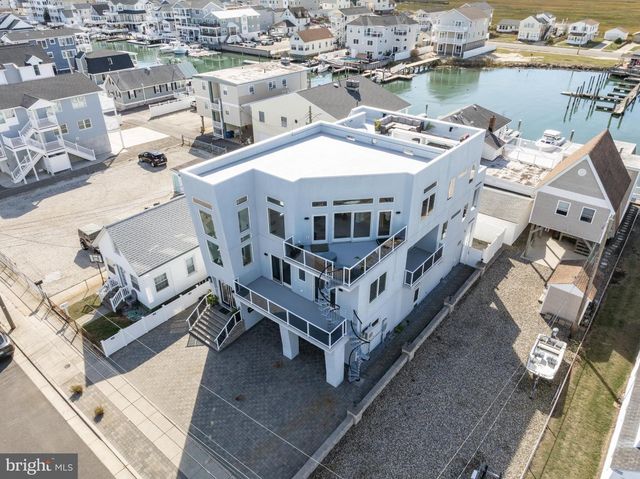 420 W 17TH AVE, North Wildwood, NJ 08260