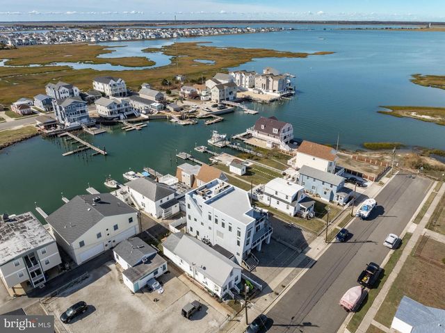 420 W 17TH AVE, North Wildwood, NJ 08260