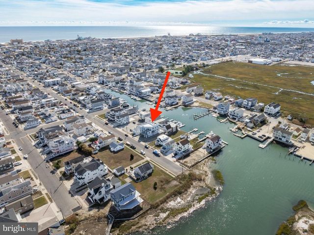 420 W 17TH AVE, North Wildwood, NJ 08260