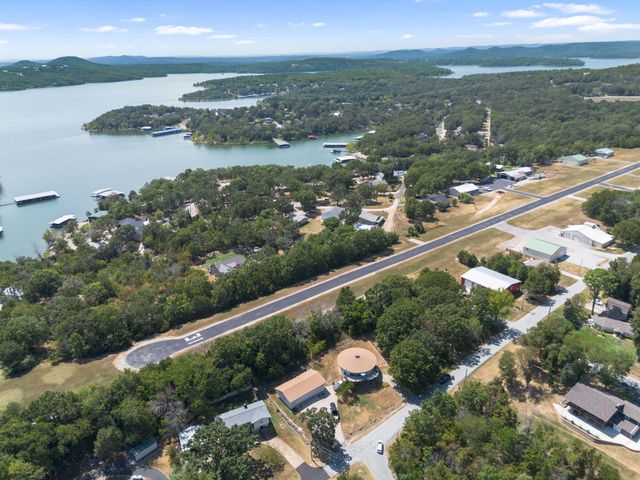 532 Bonanza Drive, Kimberling City, MO 65686