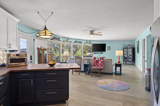 532 Bonanza Drive, Kimberling City, MO 65686