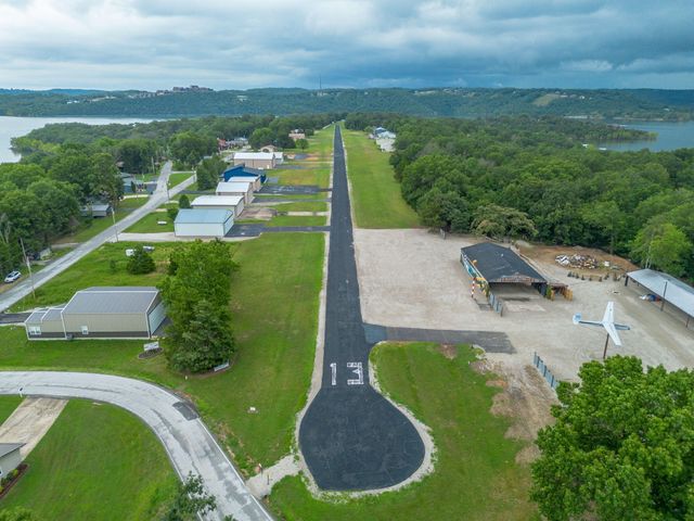 532 Bonanza Drive, Kimberling City, MO 65686