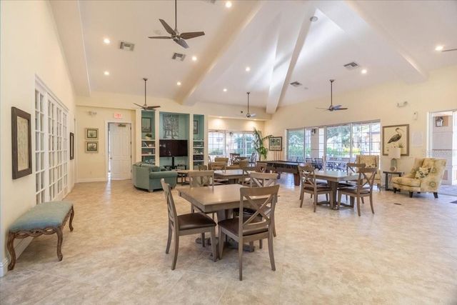 6515 MOORINGS POINT CIRCLE 102, Lakewood Ranch, FL 34202