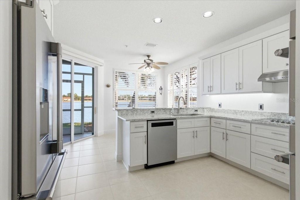 Image 14 of property listing at 6515 MOORINGS POINT CIRCLE 102, Lakewood Ranch, FL 34202