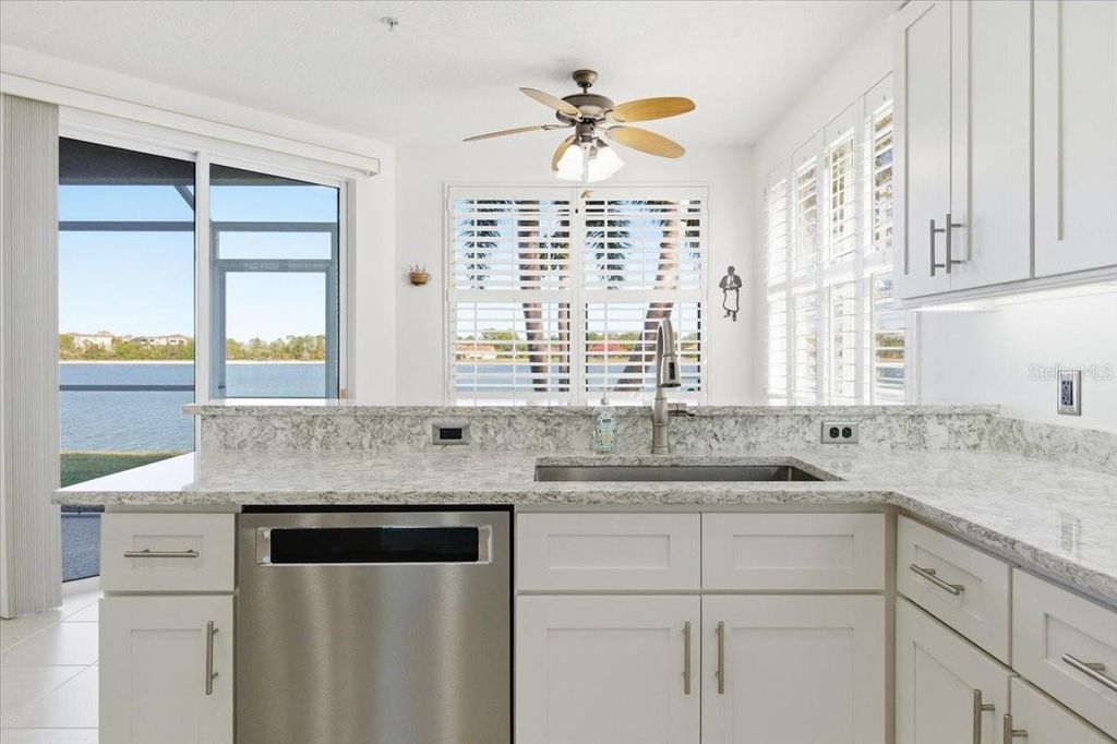 Image 18 of property listing at 6515 MOORINGS POINT CIRCLE 102, Lakewood Ranch, FL 34202