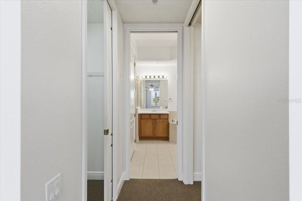 Image 29 of property listing at 6515 MOORINGS POINT CIRCLE 102, Lakewood Ranch, FL 34202