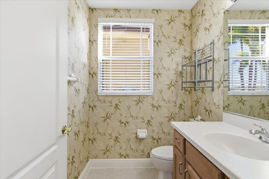 Image 42 of property listing at 6515 MOORINGS POINT CIRCLE 102, Lakewood Ranch, FL 34202