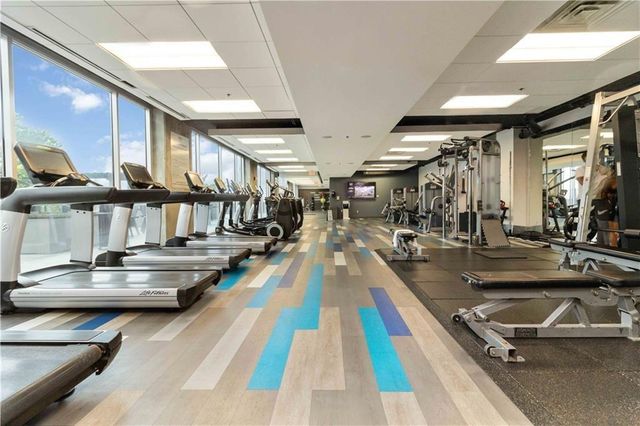 400 W Peachtree NW Street 2504, Atlanta, GA 30308