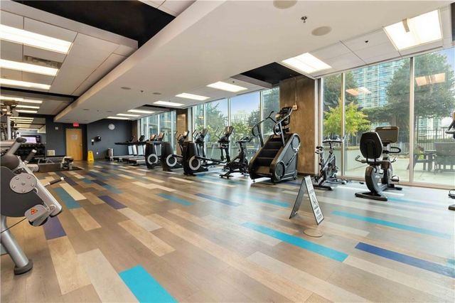 400 W Peachtree NW Street 2504, Atlanta, GA 30308