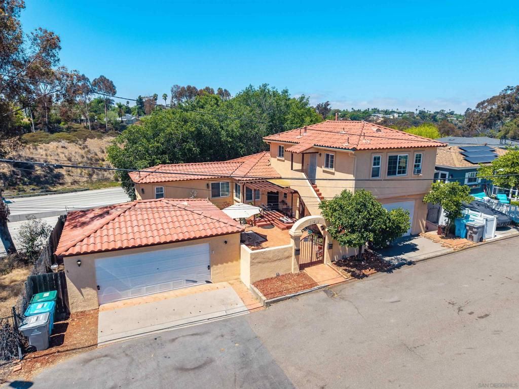 4004 6 Terrace Court, San Diego, CA 92116 — exterior