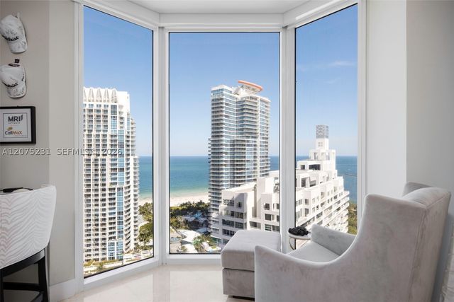 300 Pointe Dr 2806, Miami Beach, FL 33139