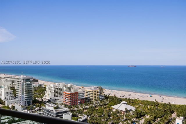 300 Pointe Dr 2806, Miami Beach, FL 33139