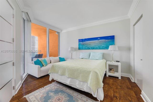 300 Pointe Dr 2806, Miami Beach, FL 33139