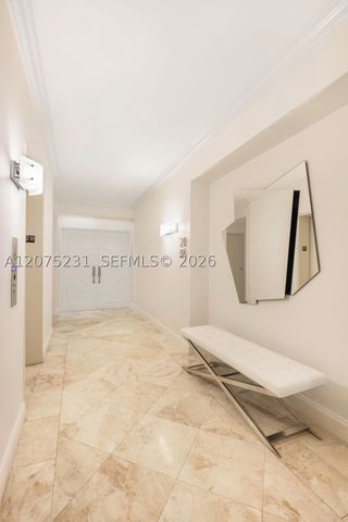 300 Pointe Dr 2806, Miami Beach, FL 33139