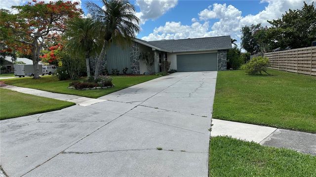 6508 WATERFORD CIRCLE, Sarasota, FL 34238