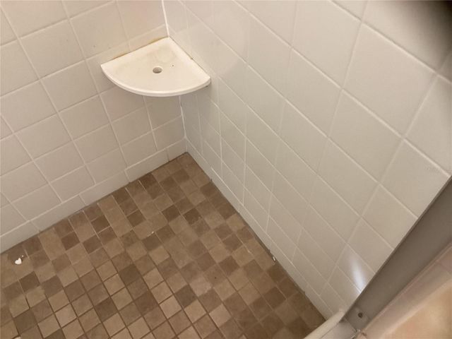 6508 WATERFORD CIRCLE, Sarasota, FL 34238