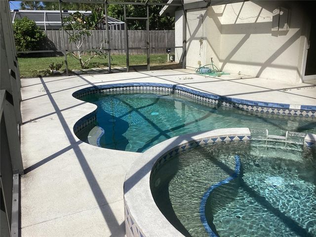 6508 WATERFORD CIRCLE, Sarasota, FL 34238