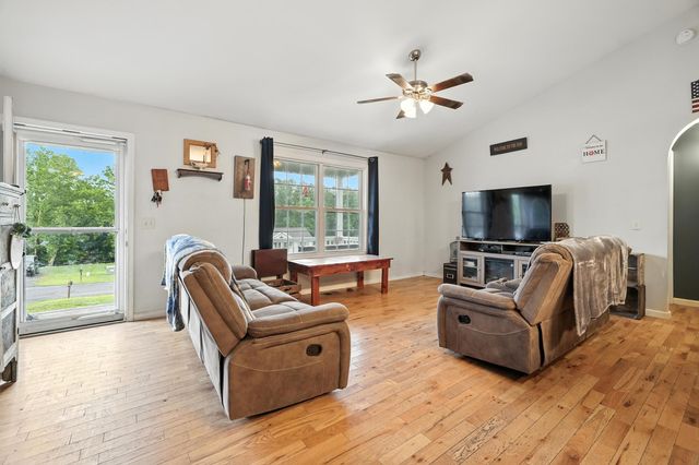 14975 WOODCREEK LN, Timberville, VA 22853