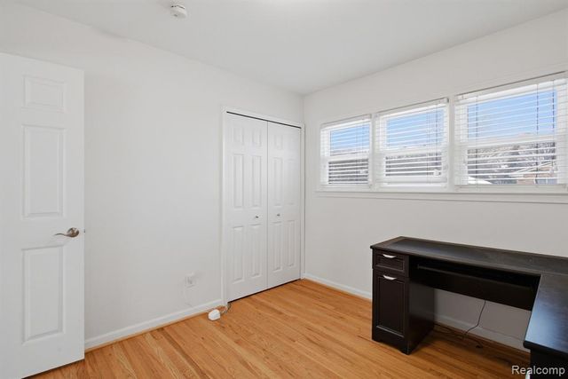 1621 Walnut Street, Dearborn, MI 48124