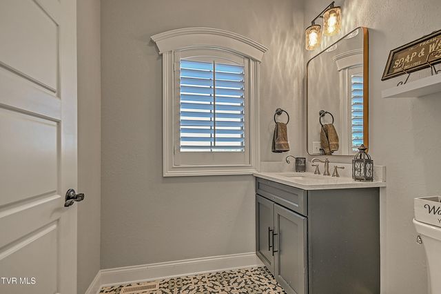 1624 Conestoga Pass, Johnson City, TN 37601