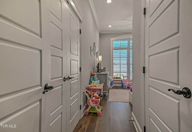 1624 Conestoga Pass, Johnson City, TN 37601