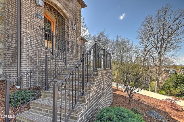 1624 Conestoga Pass, Johnson City, TN 37601
