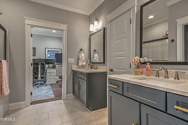 1624 Conestoga Pass, Johnson City, TN 37601