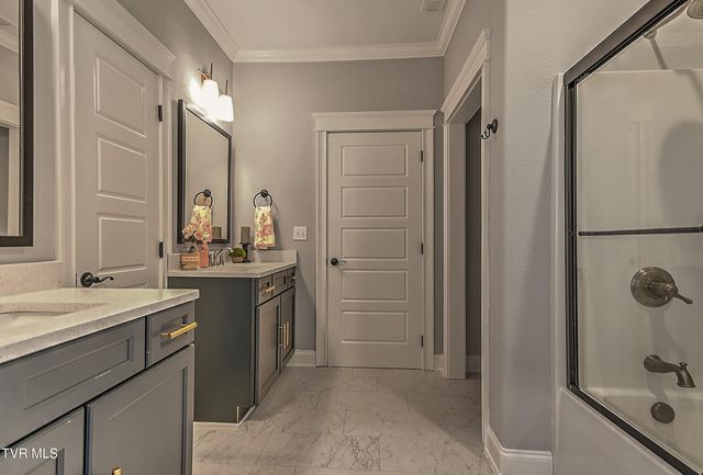 1624 Conestoga Pass, Johnson City, TN 37601