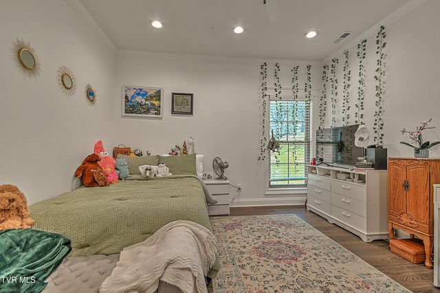 1624 Conestoga Pass, Johnson City, TN 37601