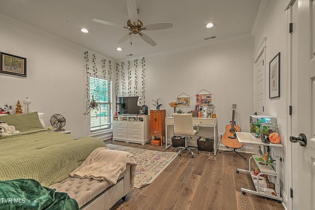1624 Conestoga Pass, Johnson City, TN 37601