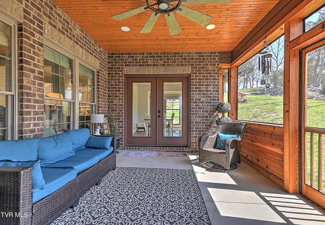 1624 Conestoga Pass, Johnson City, TN 37601