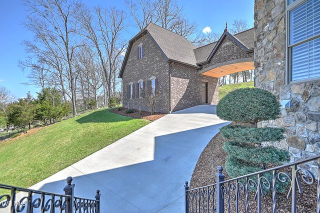 1624 Conestoga Pass, Johnson City, TN 37601