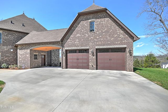 1624 Conestoga Pass, Johnson City, TN 37601