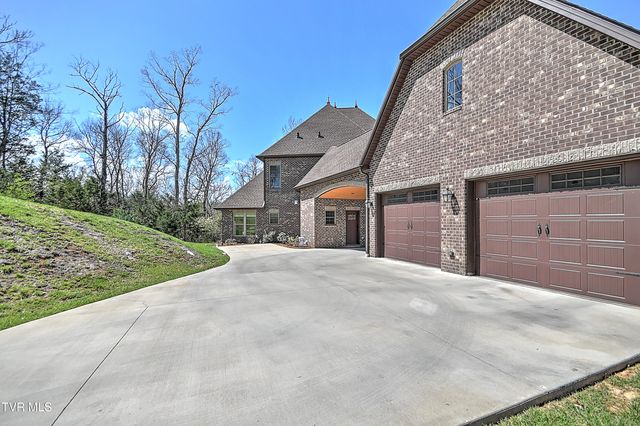 1624 Conestoga Pass, Johnson City, TN 37601